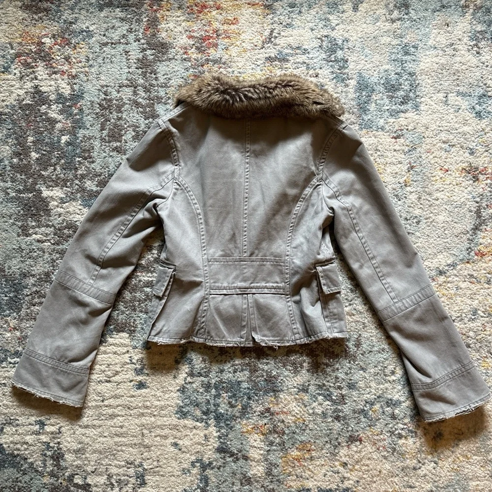 Y2K Faux Fur Collar Jacket - Picture 5 of 8